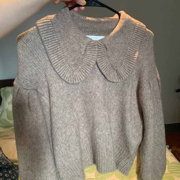 Ganni inspired puffy sleeve knit sweater ❤️ - Picture 2 of 4